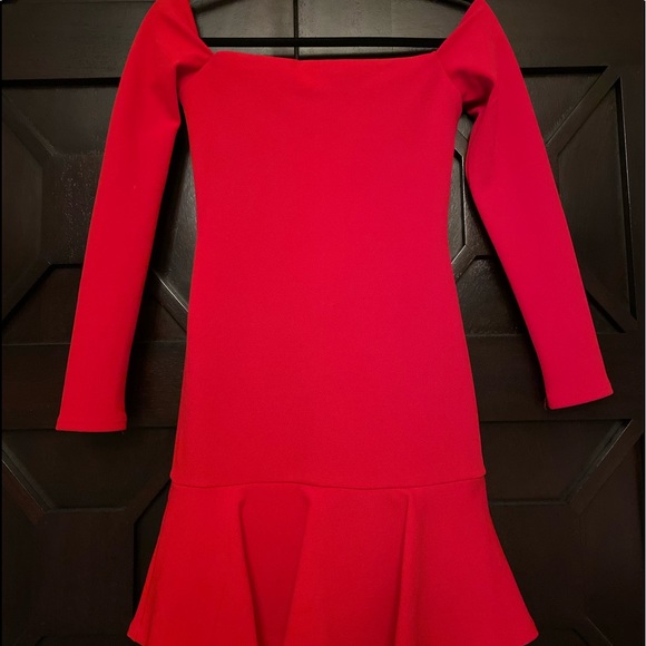 Dresses & Skirts - Classic red dress